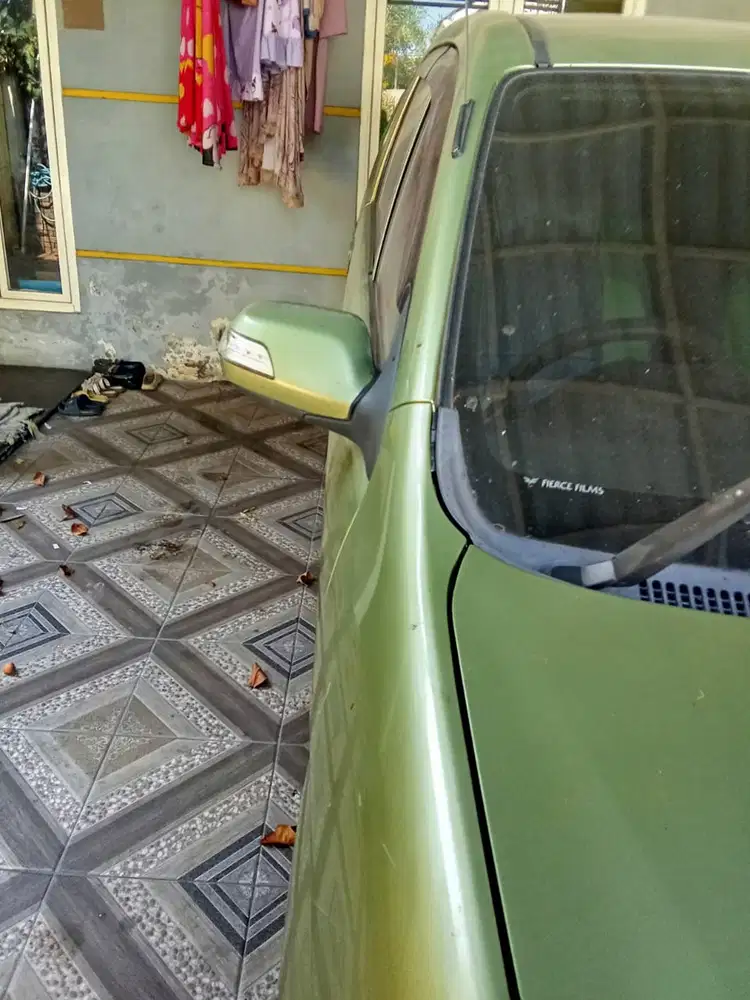 Daihatsu Xenia 2004 Bensin