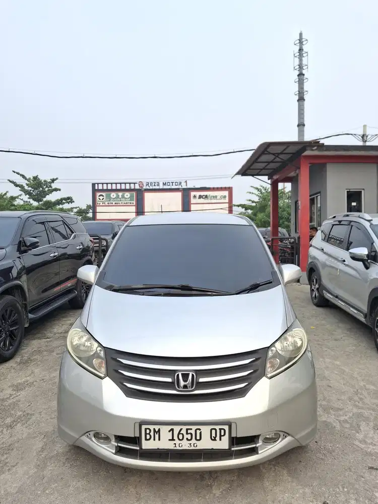 Honda Freed 2009 Bensin