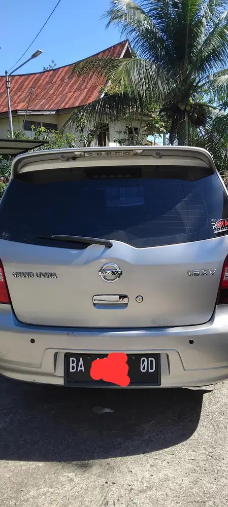 Nissan Grand livina 2010 Bensin