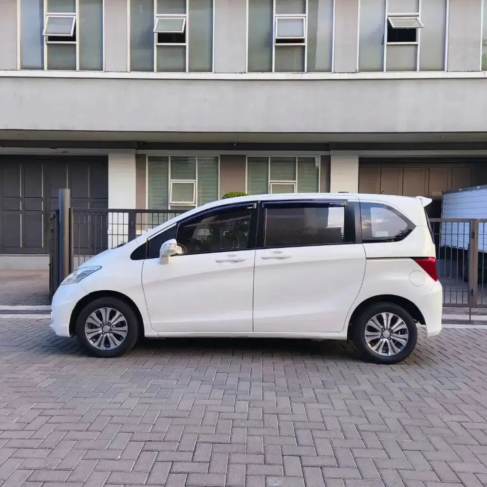 Honda Freed 2013 Bensin