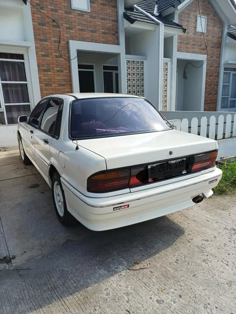 Mitsubishi Eterna 1990 Bensin