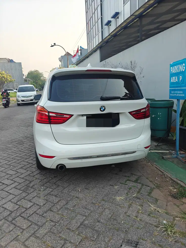 BMW 218i 2015 Bensin