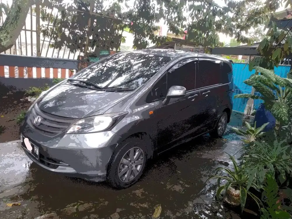 Jual Honda Freed 2012 Istimewa