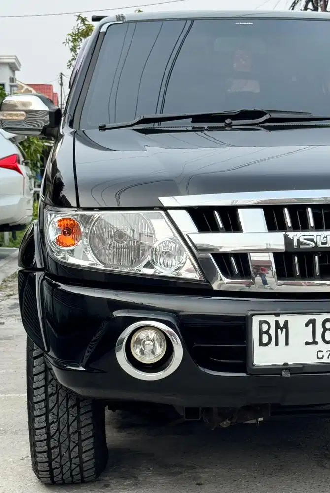 Isuzu Panther 2011 Diesel