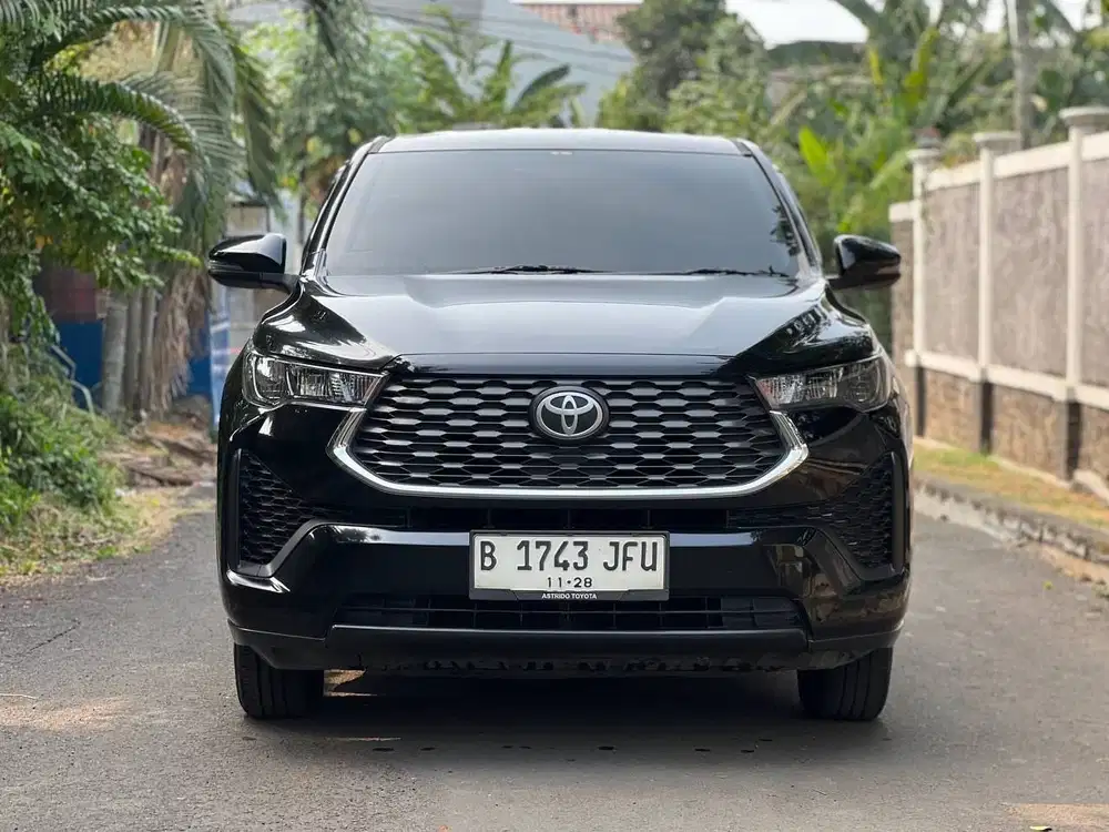 Toyota Kijang Innova 2023 Bensin
