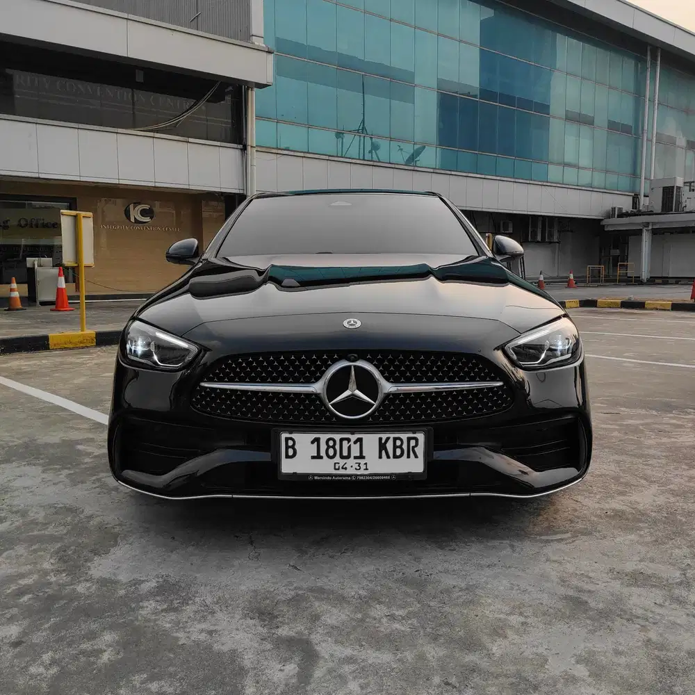 2023 Mercedes Benz C300 AMG