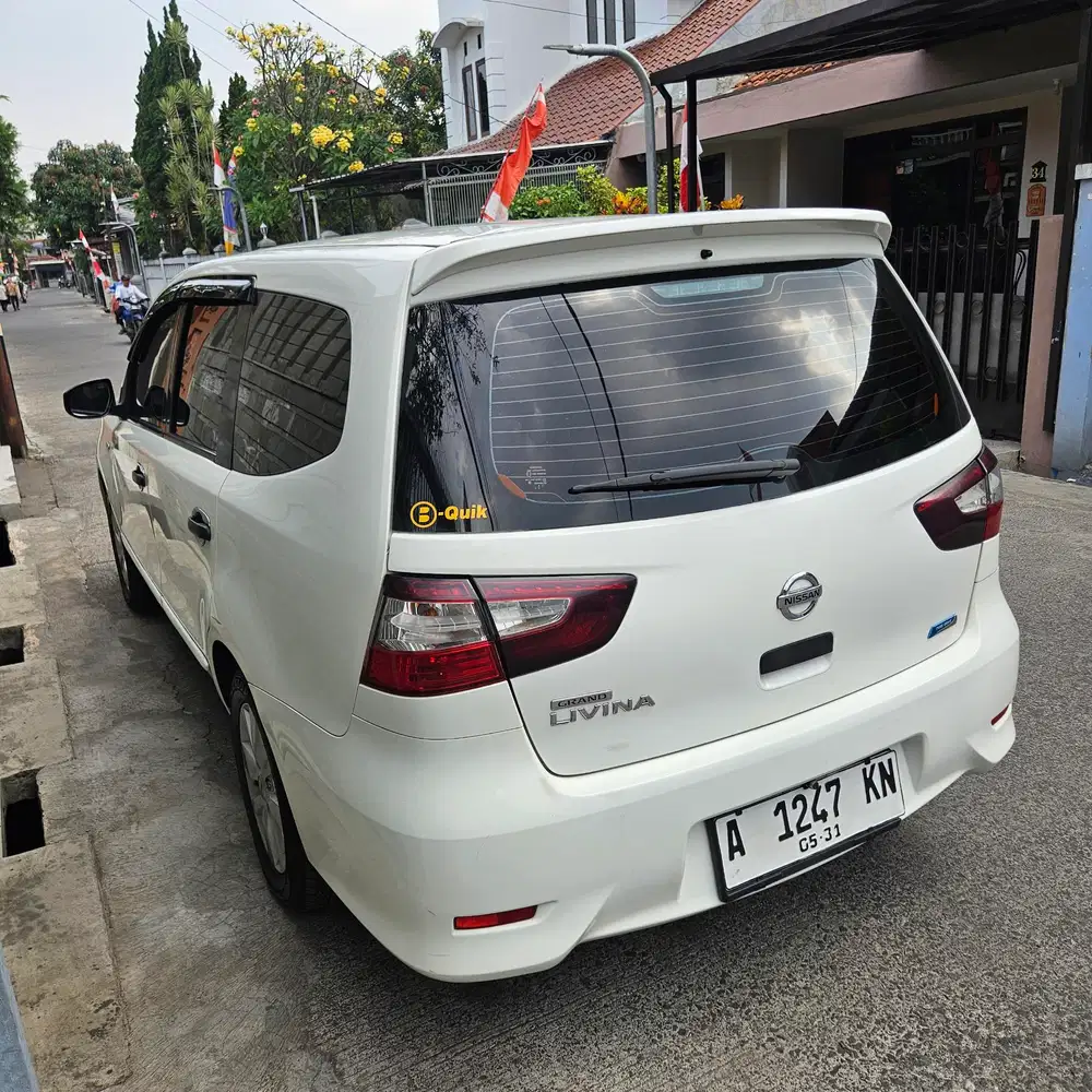 Nissan Grand livina sv xv mt 2015 pakai 2015