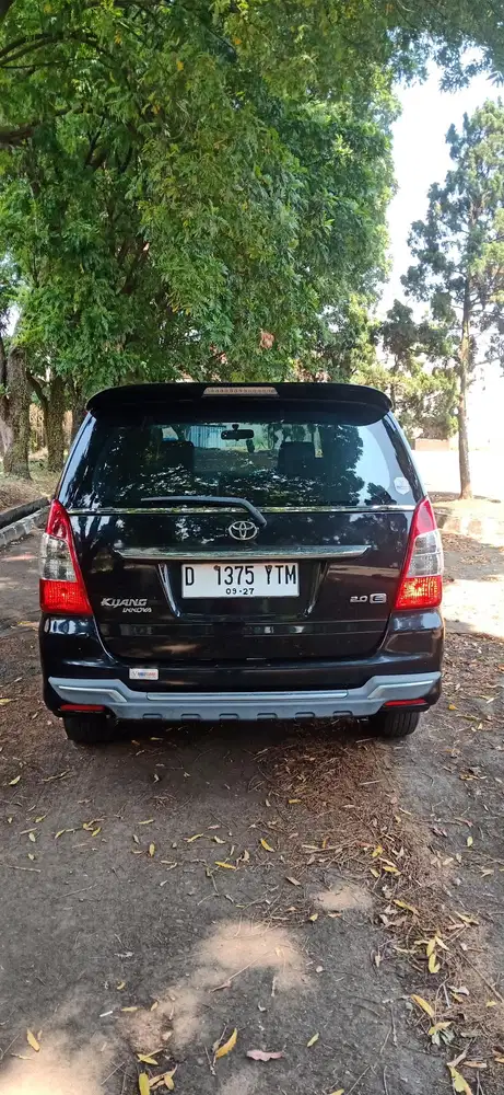 Toyota Kijang Innova 2012 Bensin