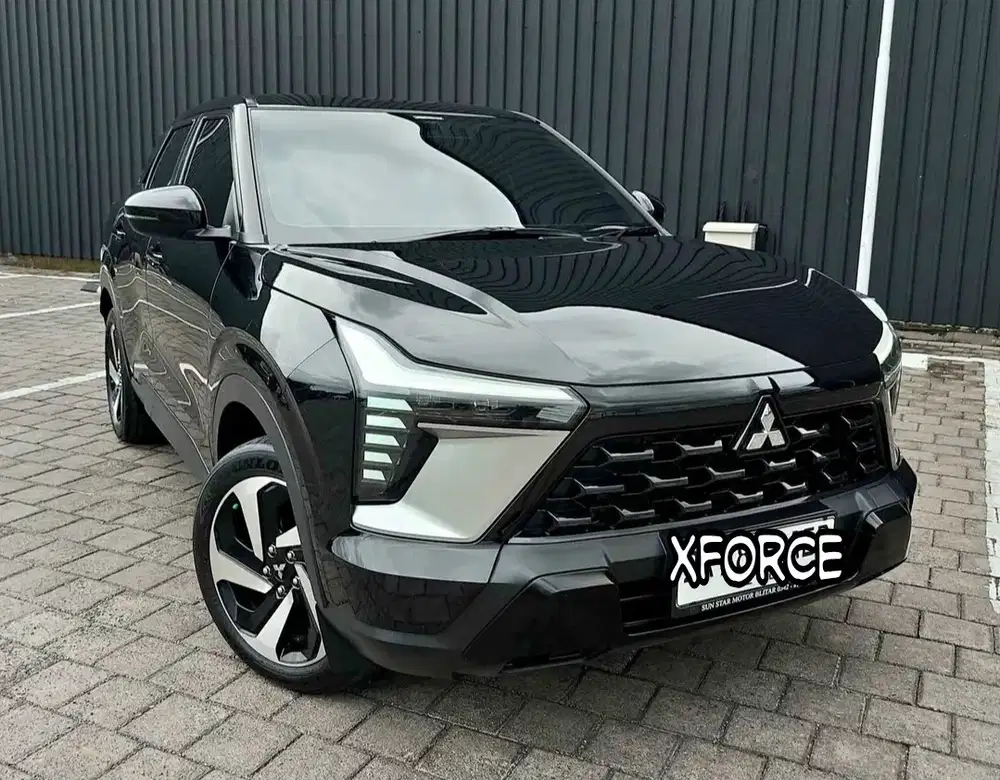 KM 19rb Mitsubishi XForce Ultimate 1.5 at Matic Hitam Mulus Des 2024