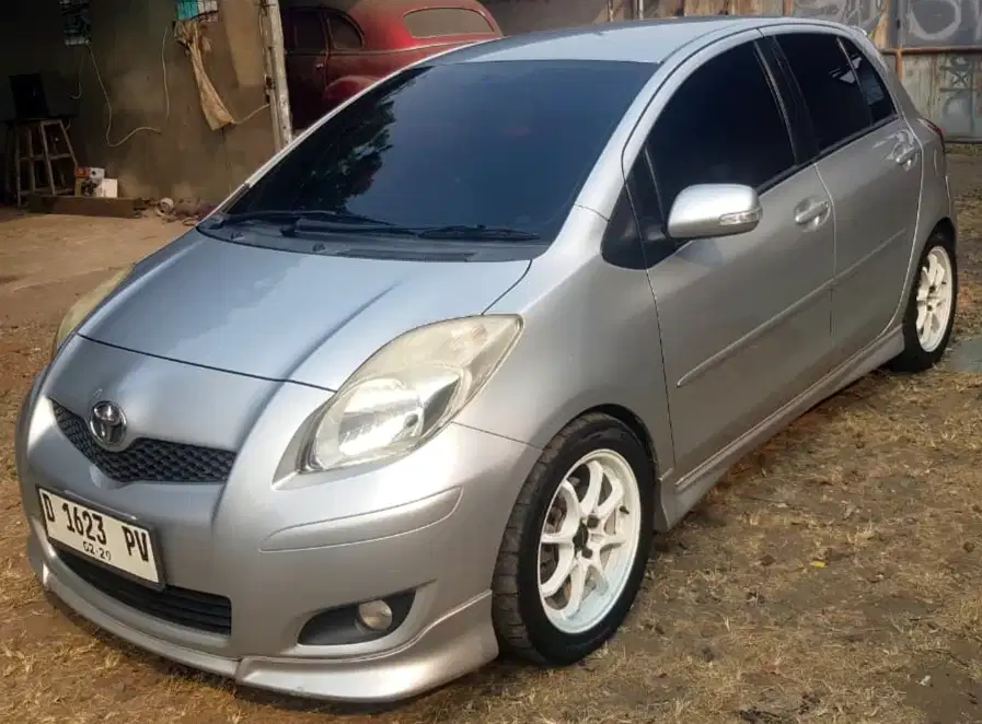 Toyota Yaris 2012 Bensin