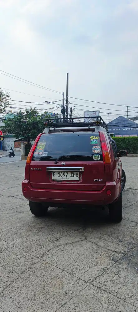 X-Trail AT type XT 2005 Merah Meronaaaa