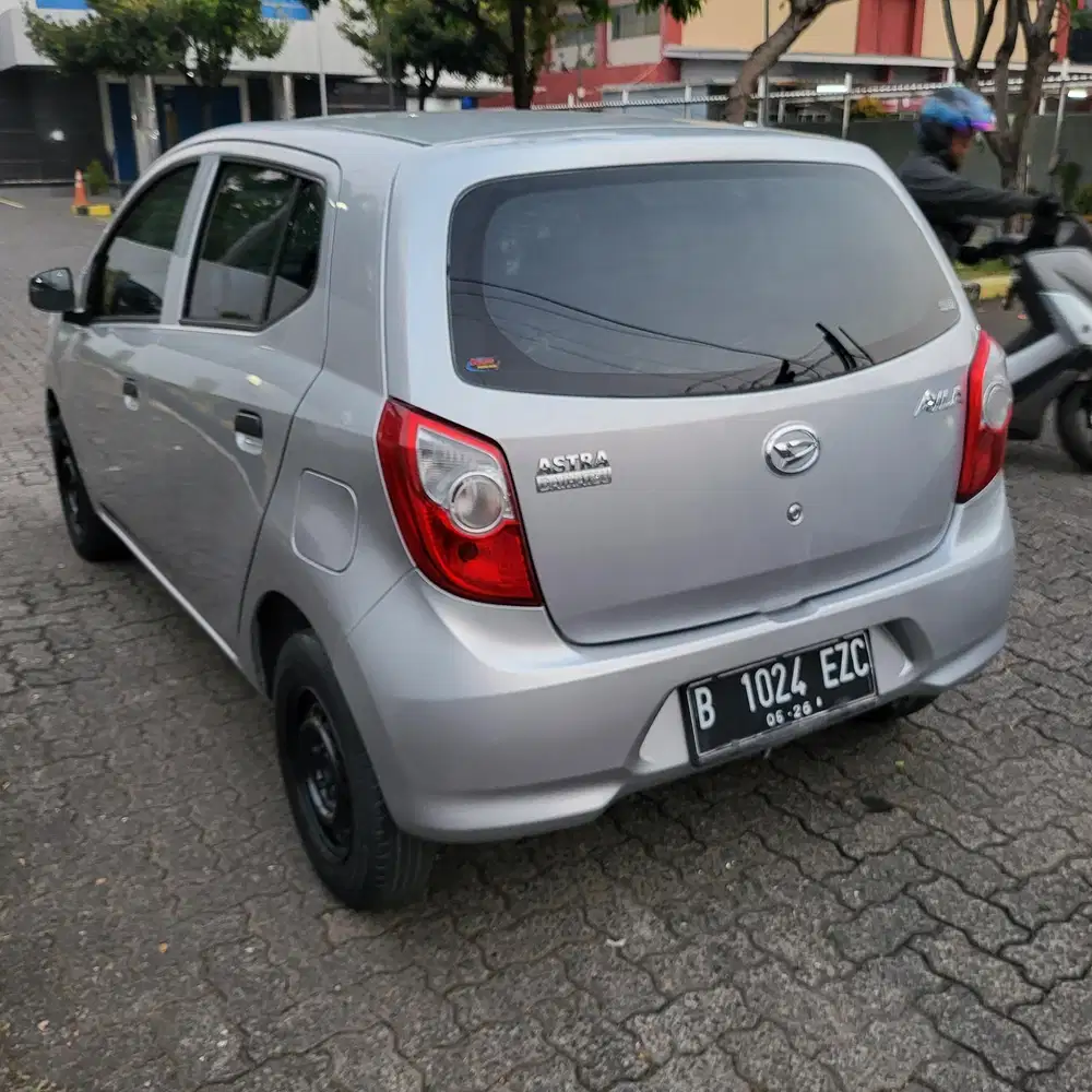 Daihatsu Ayla D 2021 dp 3 jt cicilan 2,4
