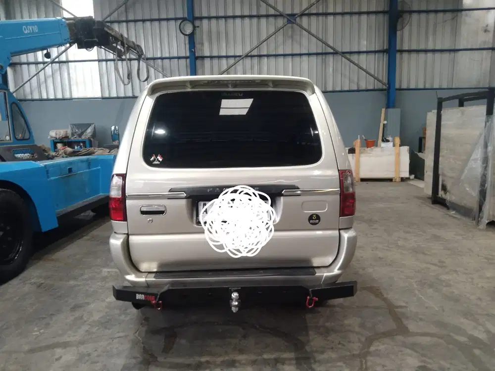 Isuzu Panther LM Turbo 2012 Diesel