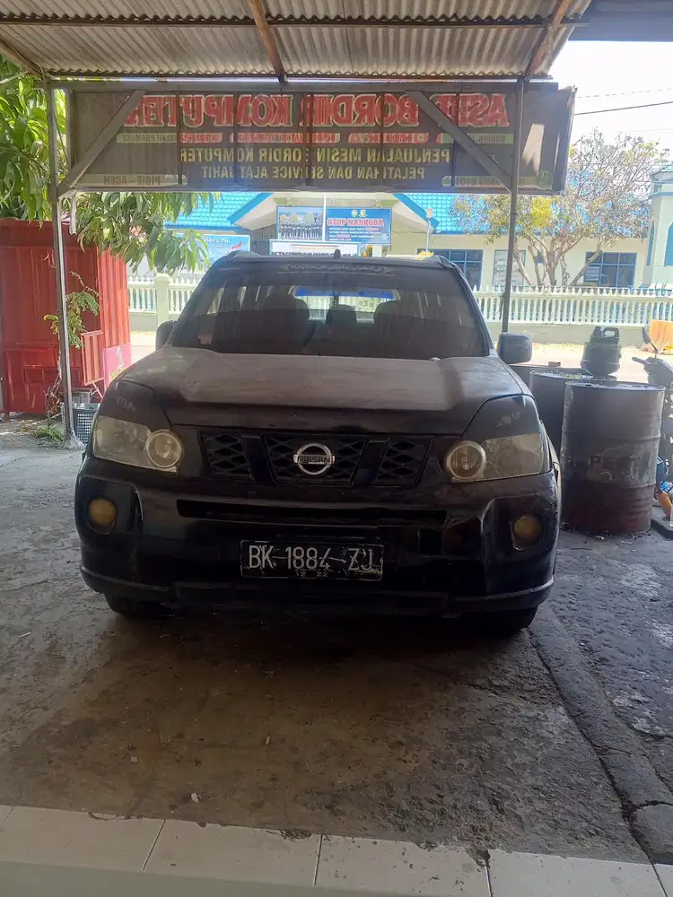 Nissan X-Trail 2011 Bensin