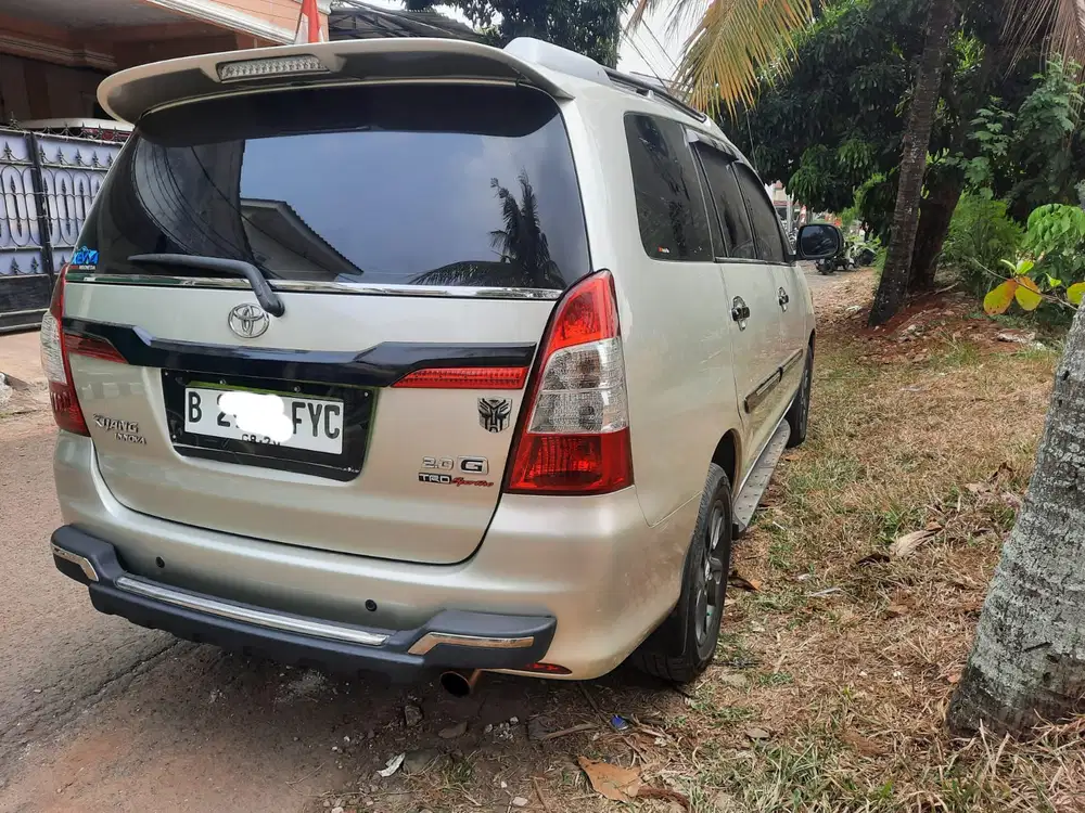 Toyota Kijang Innova 2013 Bensin