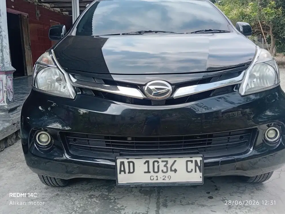 Daihatsu Xenia 2012 Bensin