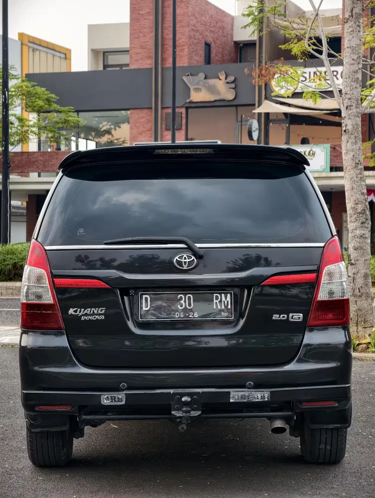Toyota Kijang Innova 2006 Bensin