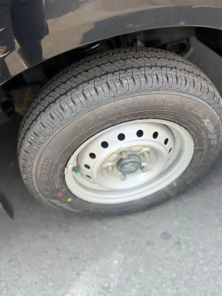 Suzuki Carry 2024 Bensin