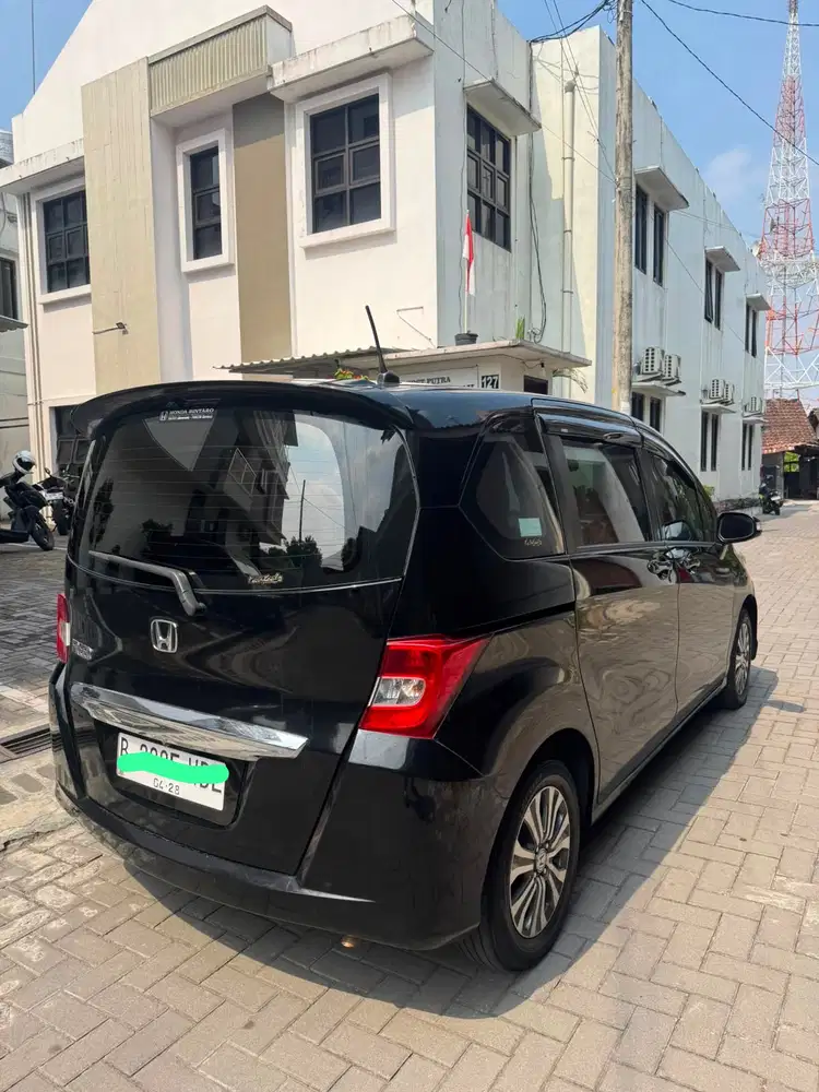 Honda Freed 2013 Bensin