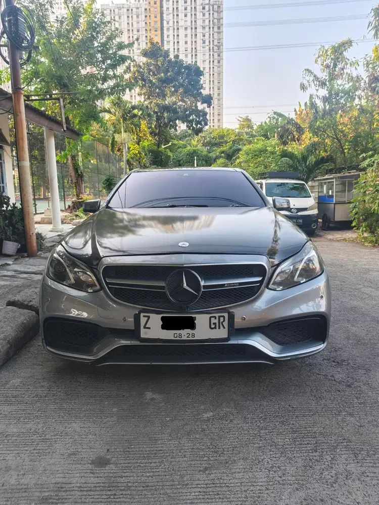Mercedes-Benz E300 2009 Bensin
