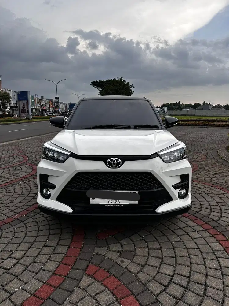 Toyota Raize G 1.2 Two Tone Matic 2023 Putih TDP 10jt Istimewa Low KM