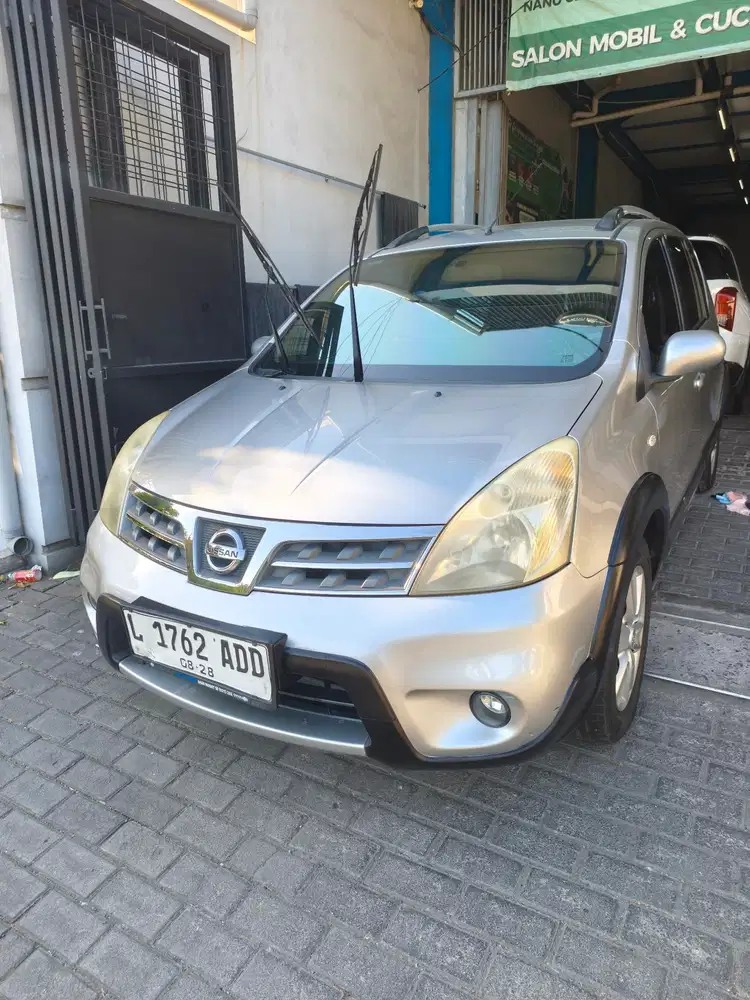 Nissan Livina 2012 Bensin