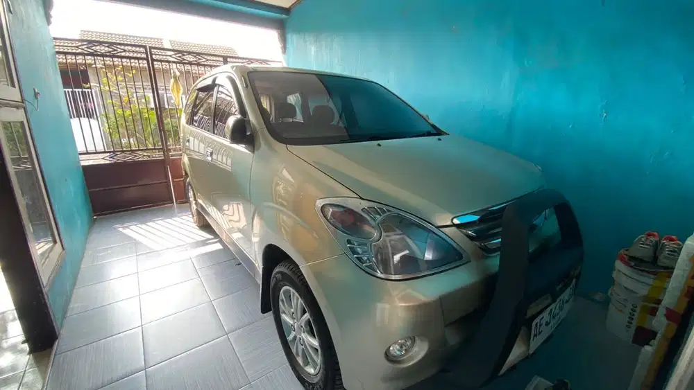 Toyota Avanza 2004 Bensin