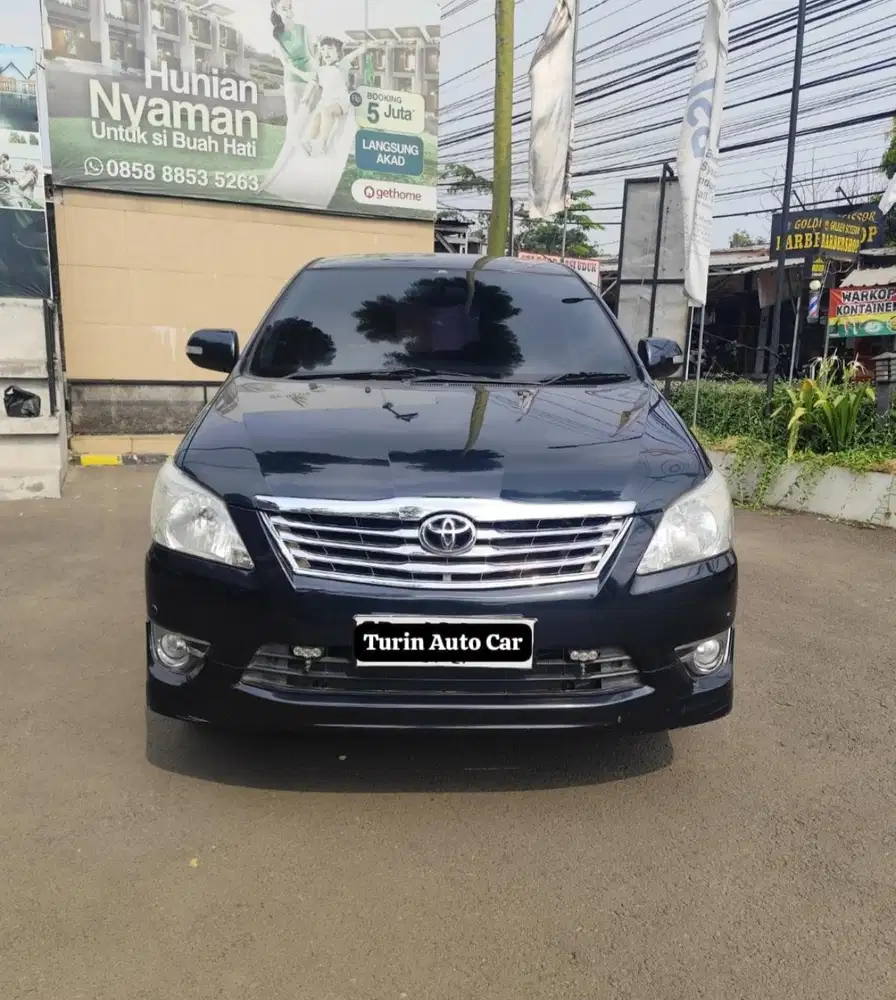 Innova V luxury Matic 2013 bensin
