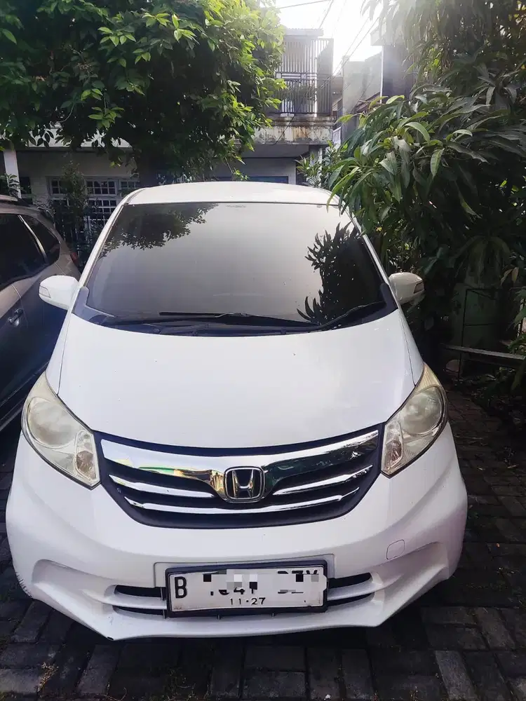 Honda Freed 2012 Bensin