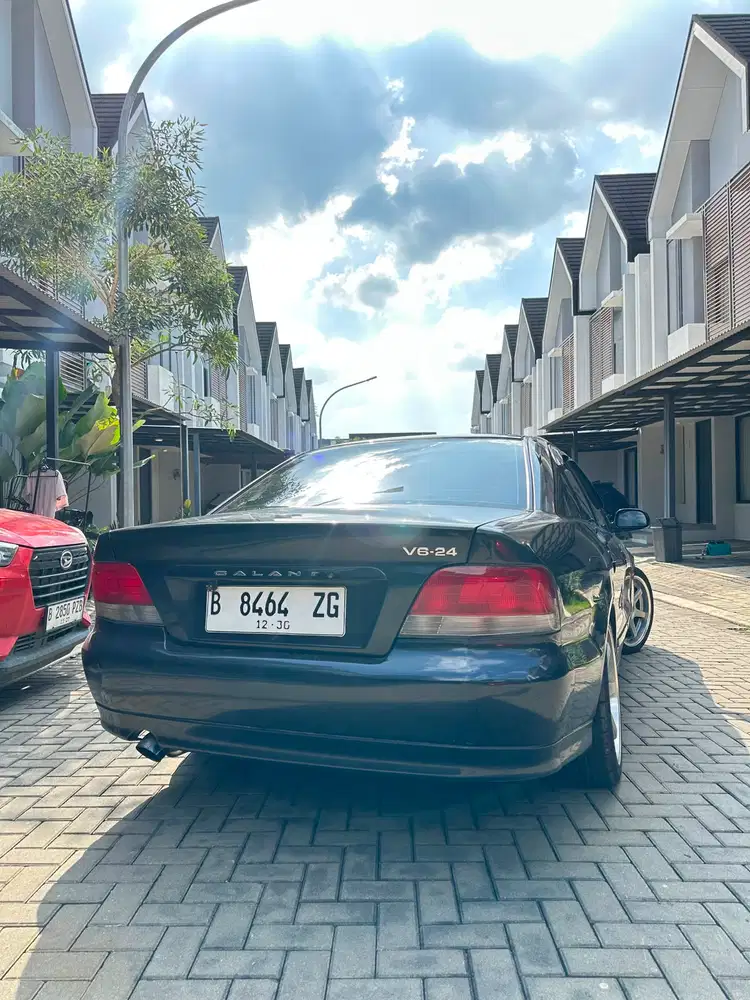 Mitsubishi Galant 2003 Bensin