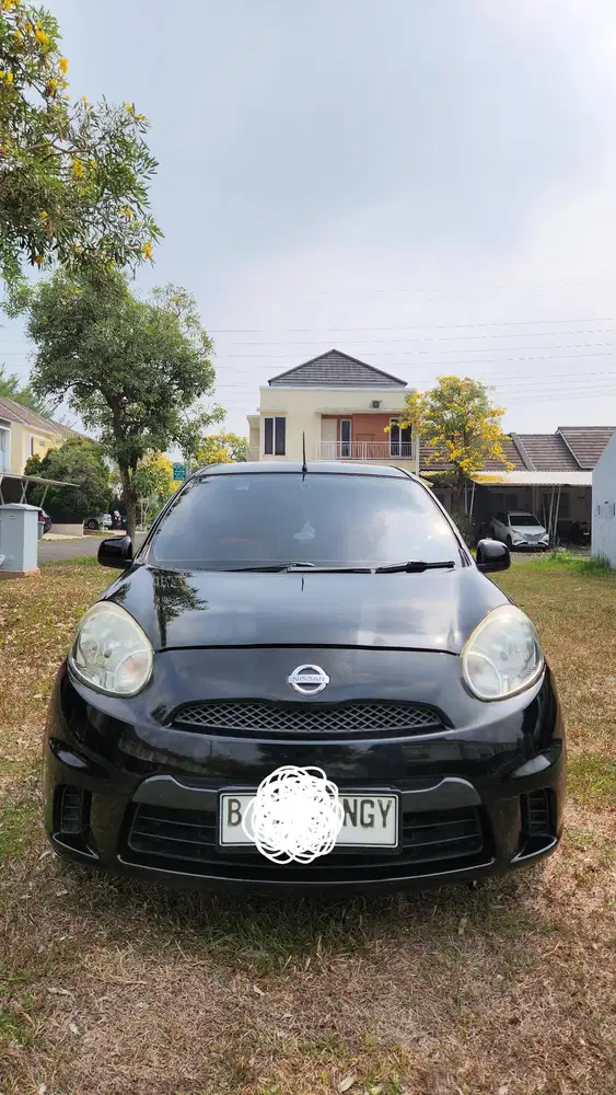 Nissan March 2012 Bensin