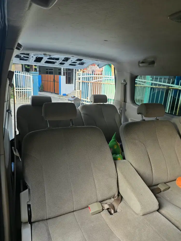 Daihatsu Luxio 2011 Bensin