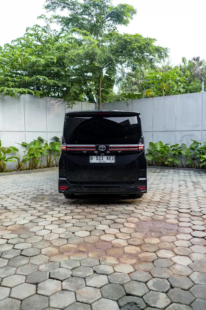 Toyota All New Voxy 2.0 2023 Bensin Matic