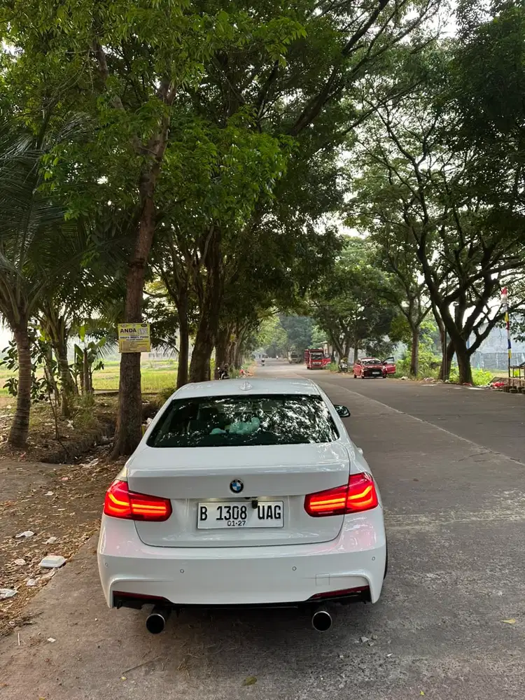 BMW 320i 2017 Bensin