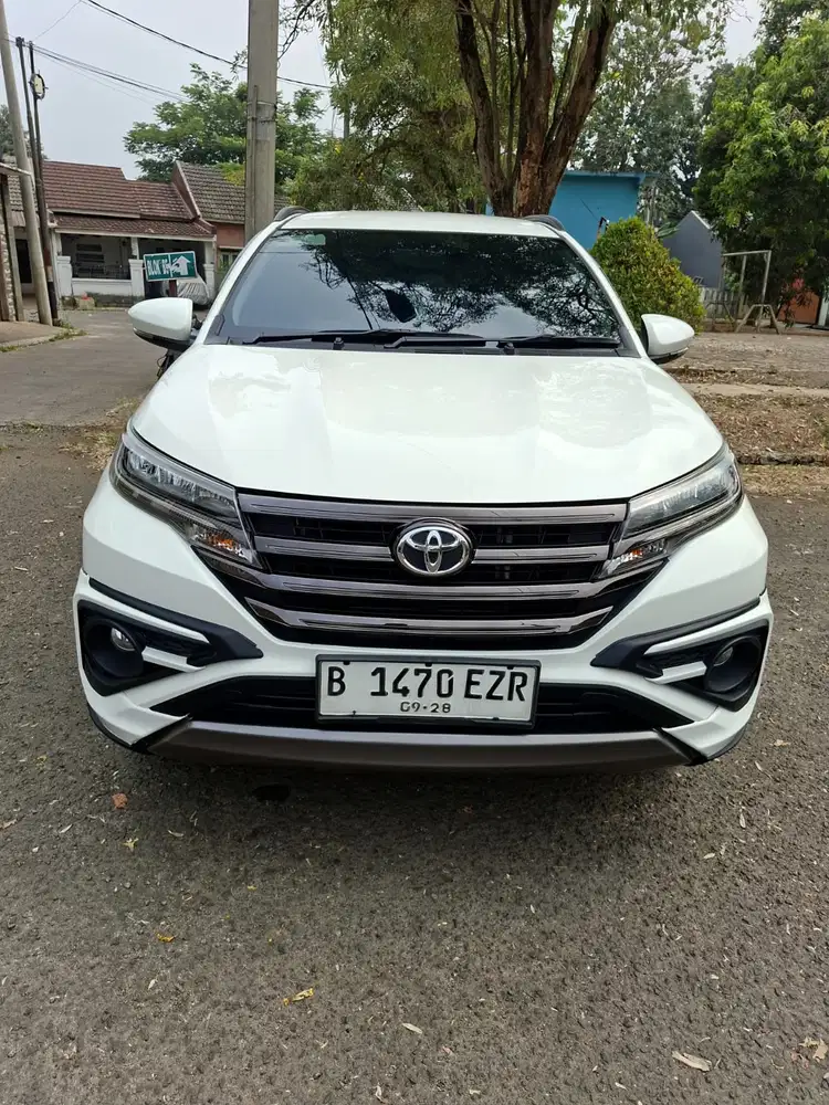 Toyota Rush GR sport 1.5 2023 km 21 ribu