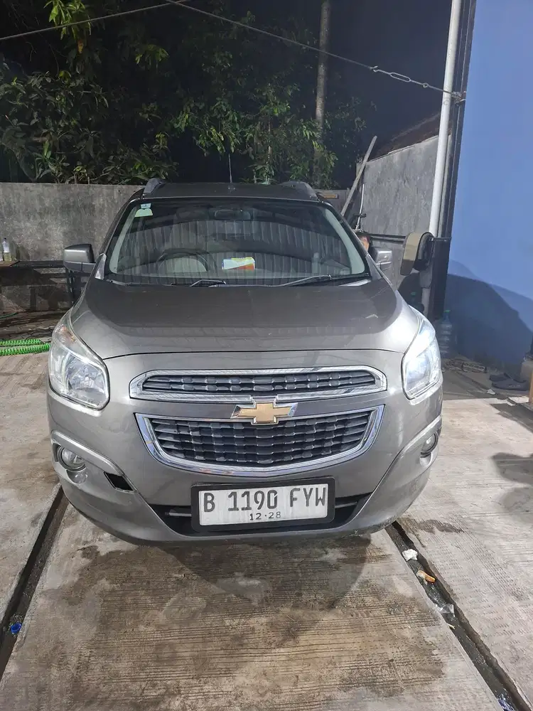 Chevrolet Spin 2013 Bensin