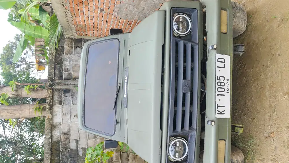 Suzuki Jimny 1990 Bensin