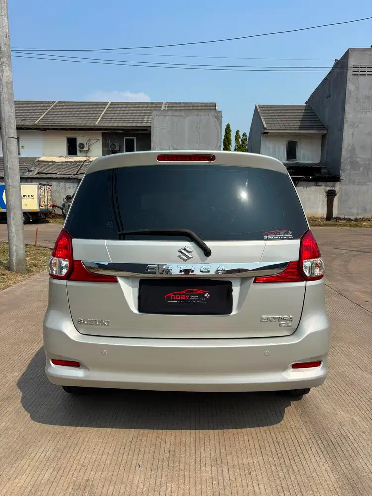 Suzuki Ertiga GL manual 2018 bekas murah
