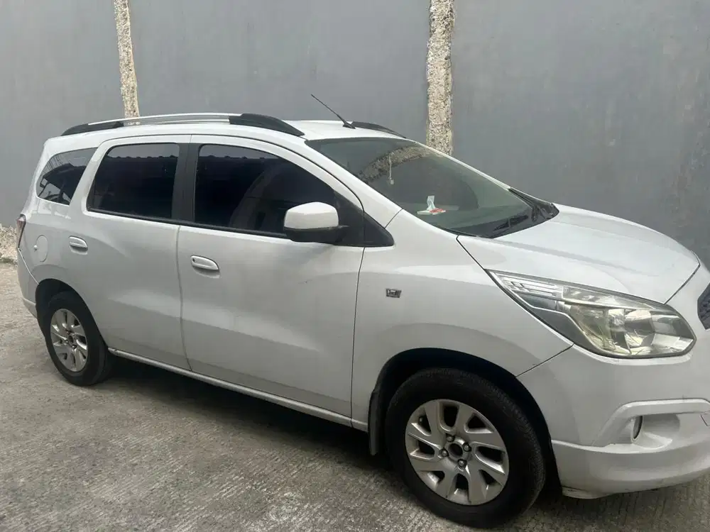 Chevrolet Spin 2013 Bensin