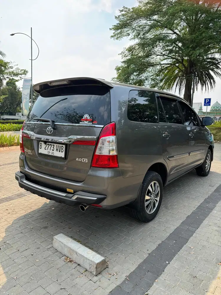 Toyota Kijang Innova 2014 Bensin