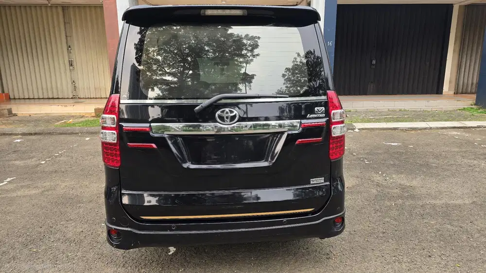 Toyota Nav1 V Limited 2016