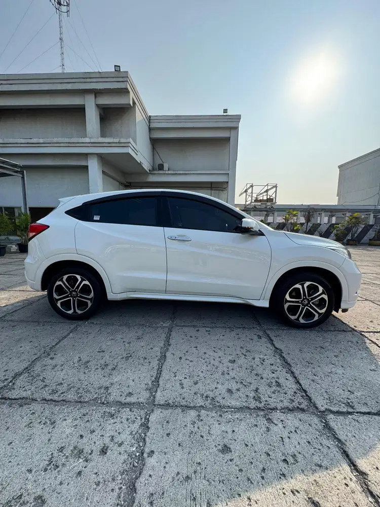 Honda HR-V Prestige 1.8 AT 2018 Tangan Pertama
