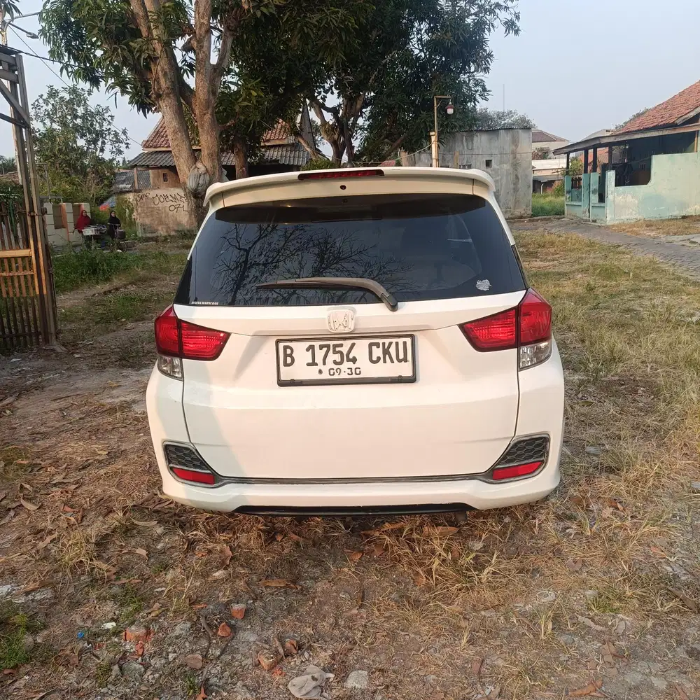 Honda Mobilio 2015 Bensin