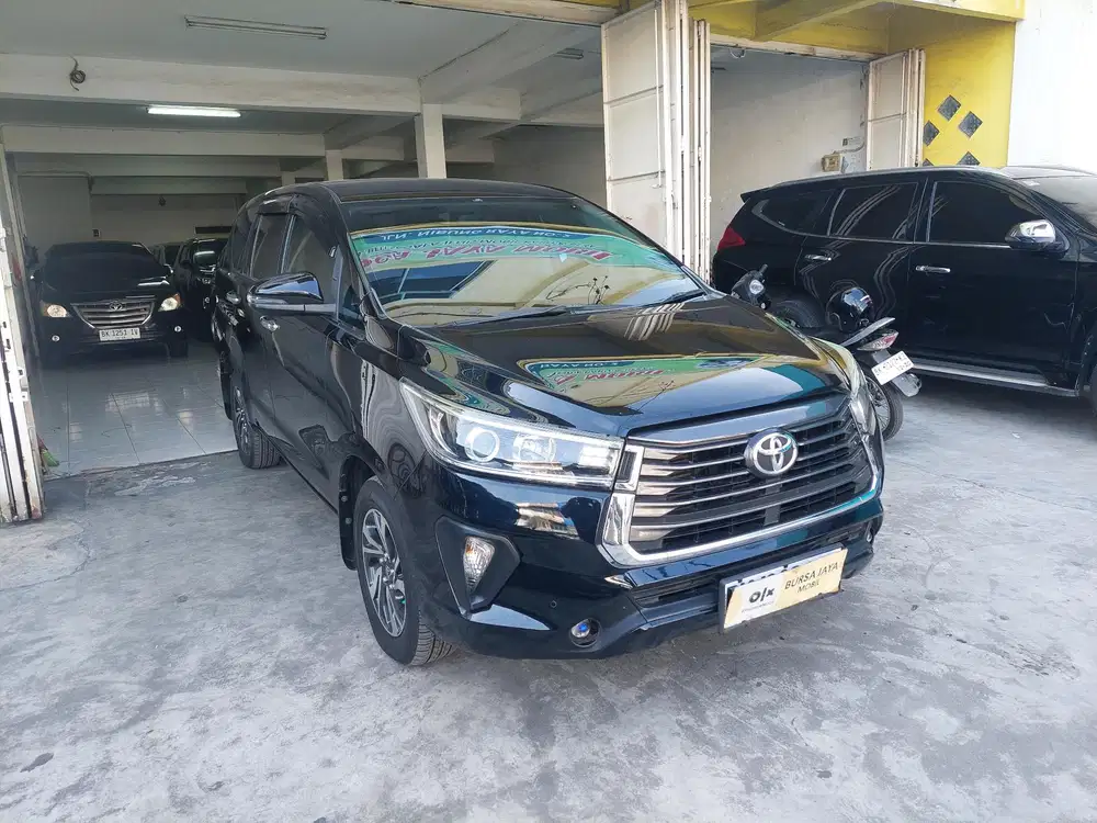 TOYOTA INNOVA V 2.4 MATIC DIESEL HITAM 2021