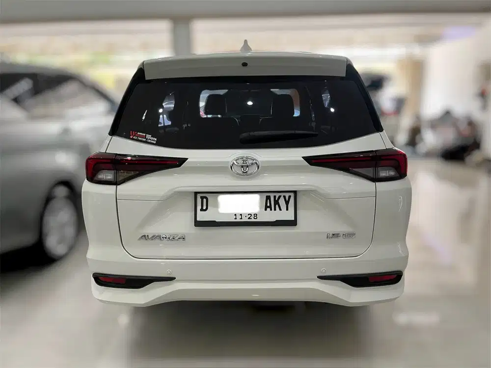Toyota Avanza G AT 2023 putih matic