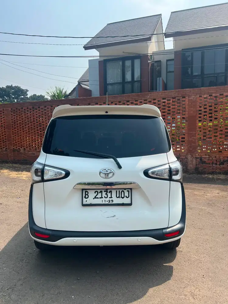 Toyota Sienta 2019 Bensin