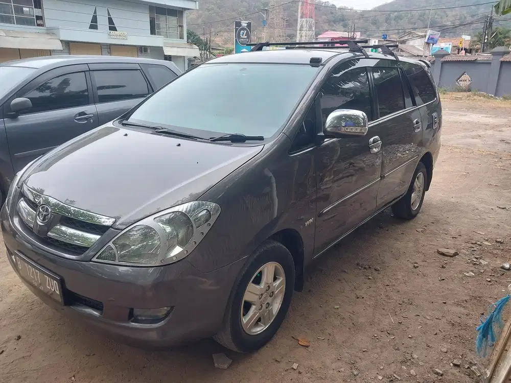 Toyota Kijang Innova 2007 Bensin