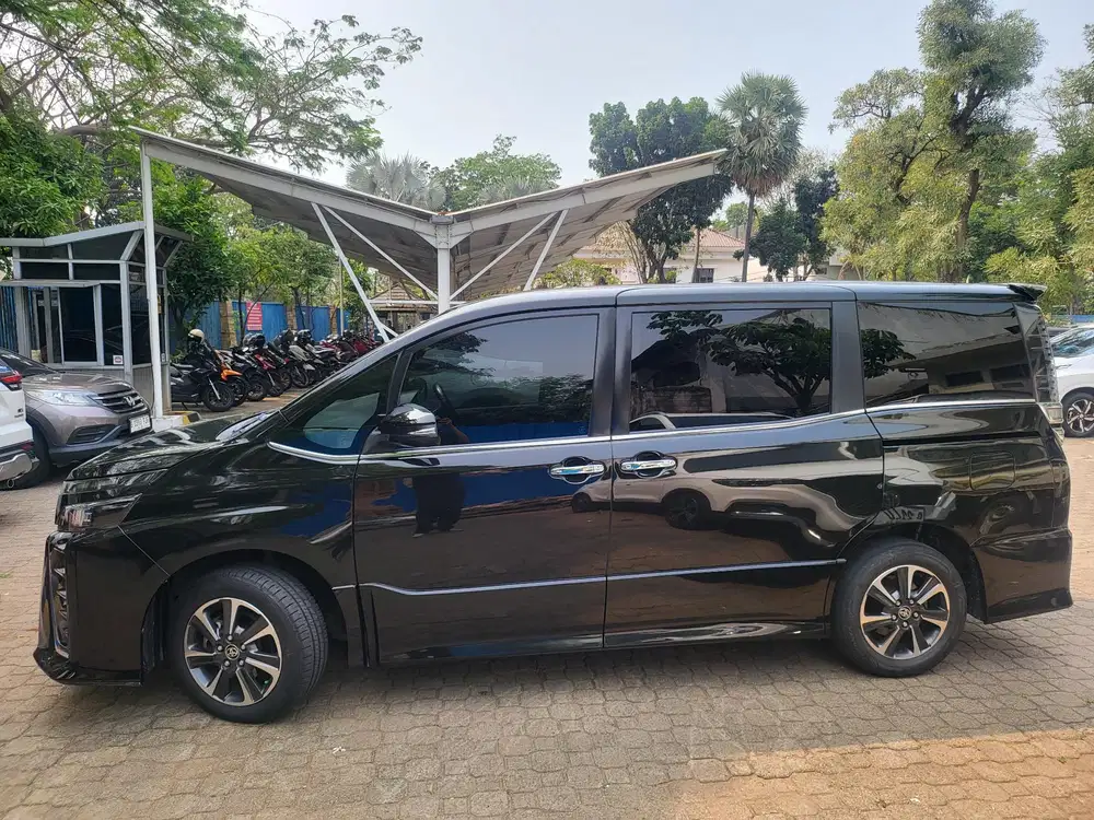 Toyota Voxy 2019 Bensin