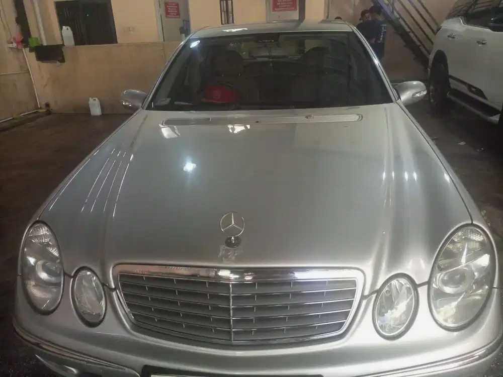 Mercedes-Benz E240 2006 Bensin