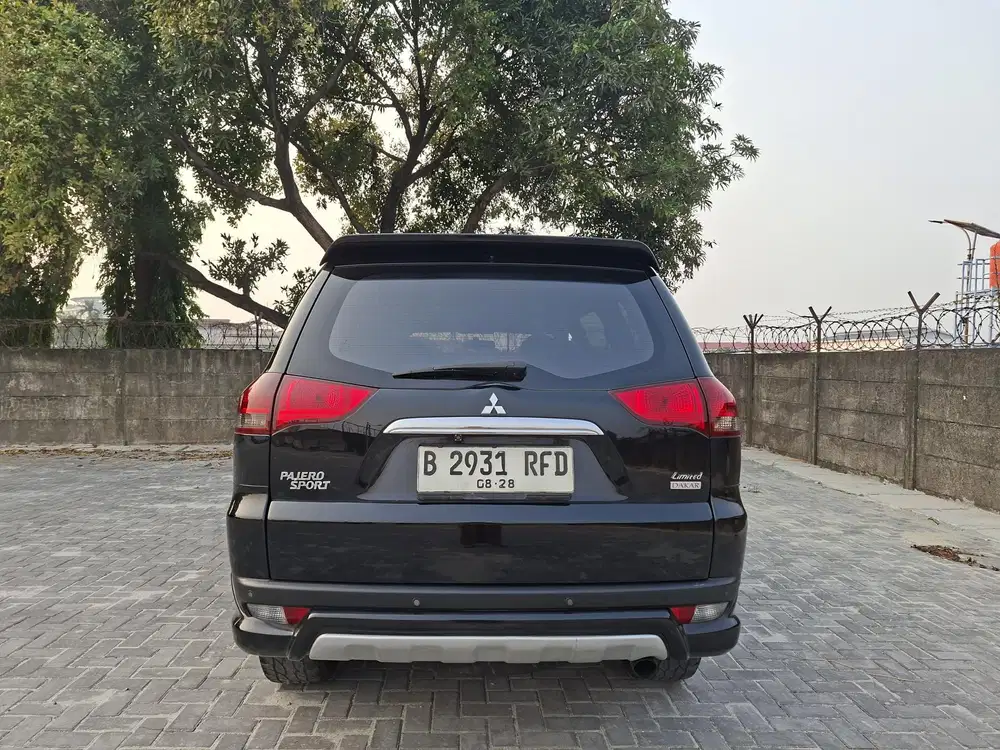 [MURAH] Mitsubishi Pajero Dakkar DSL AT 2013, Hitam
